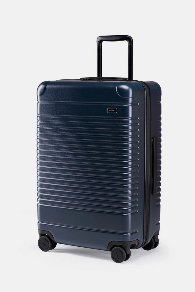 Budget ๐คฉ Arlo Skye Zipper Check-In Suitcase Navy ๐ฅ