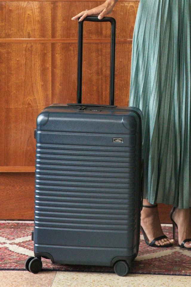 Budget ๐คฉ Arlo Skye Zipper Check-In Suitcase Navy ๐ฅ - Image 4
